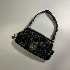 y2k guess black faux leather buckle shoulder bag